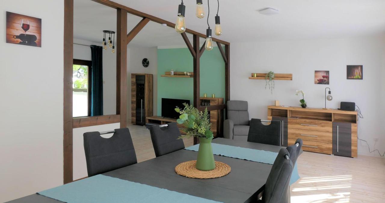Ferienhaus Blick Zur Ahr Antweiler Esterno foto